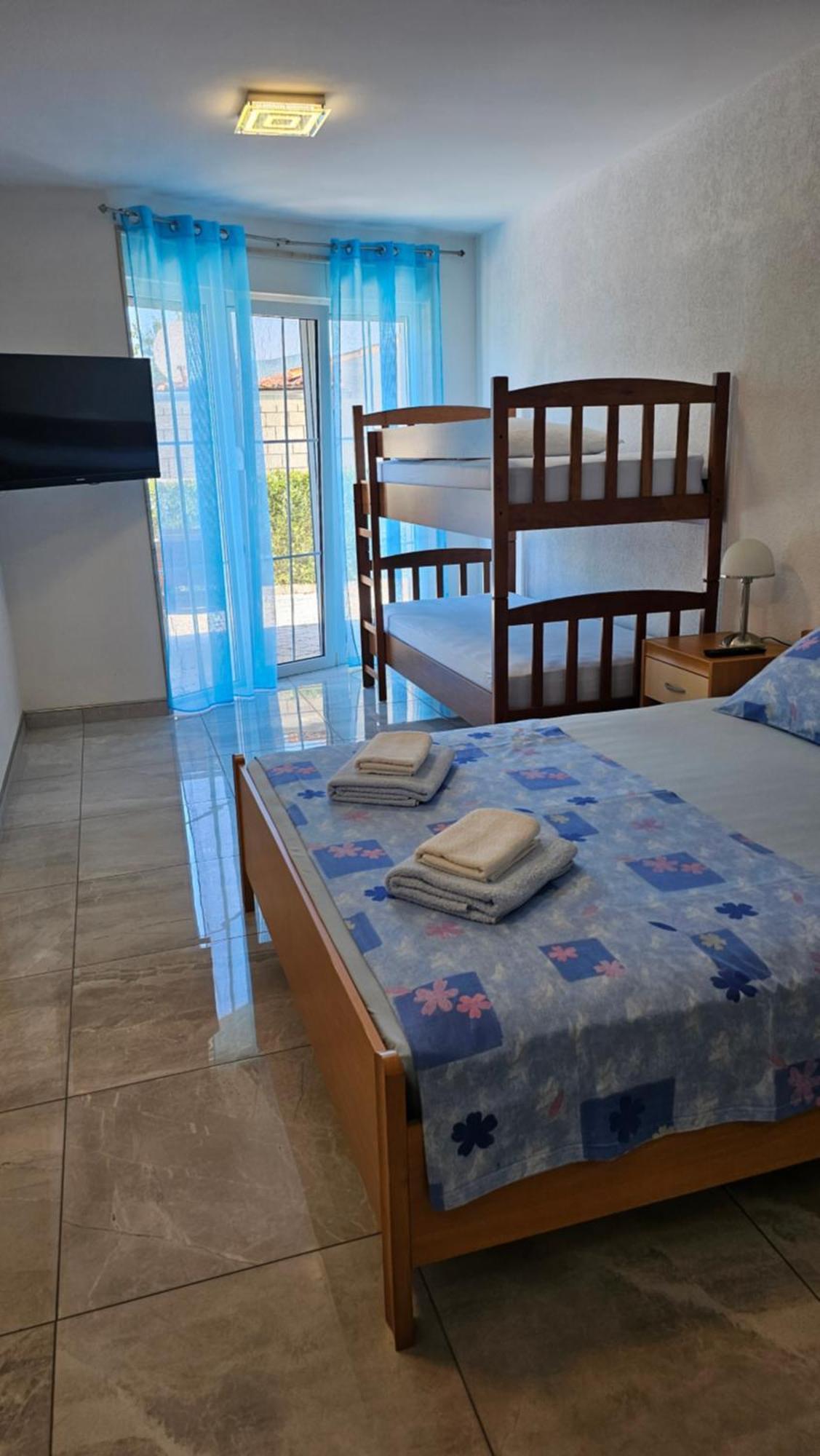 Apartmani Barnjak Трогир Экстерьер фото